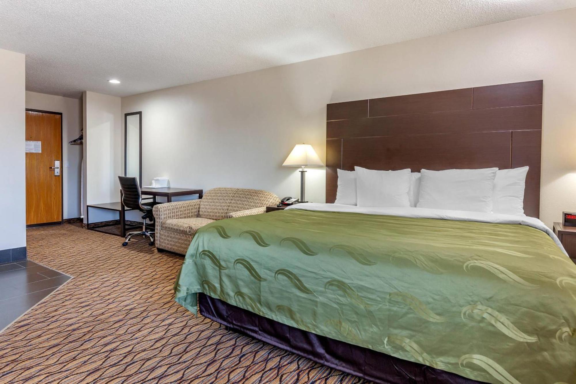 Quality Inn New London Экстерьер фото