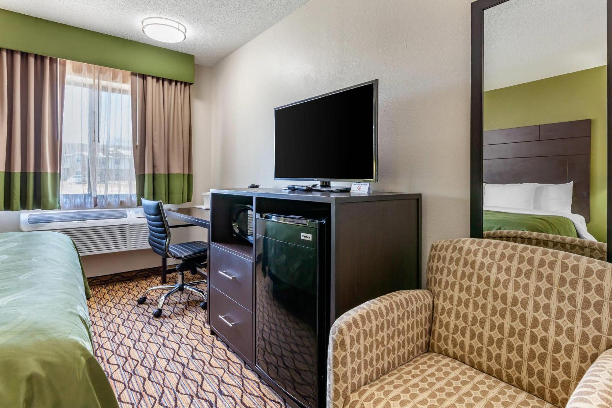 Quality Inn New London Экстерьер фото