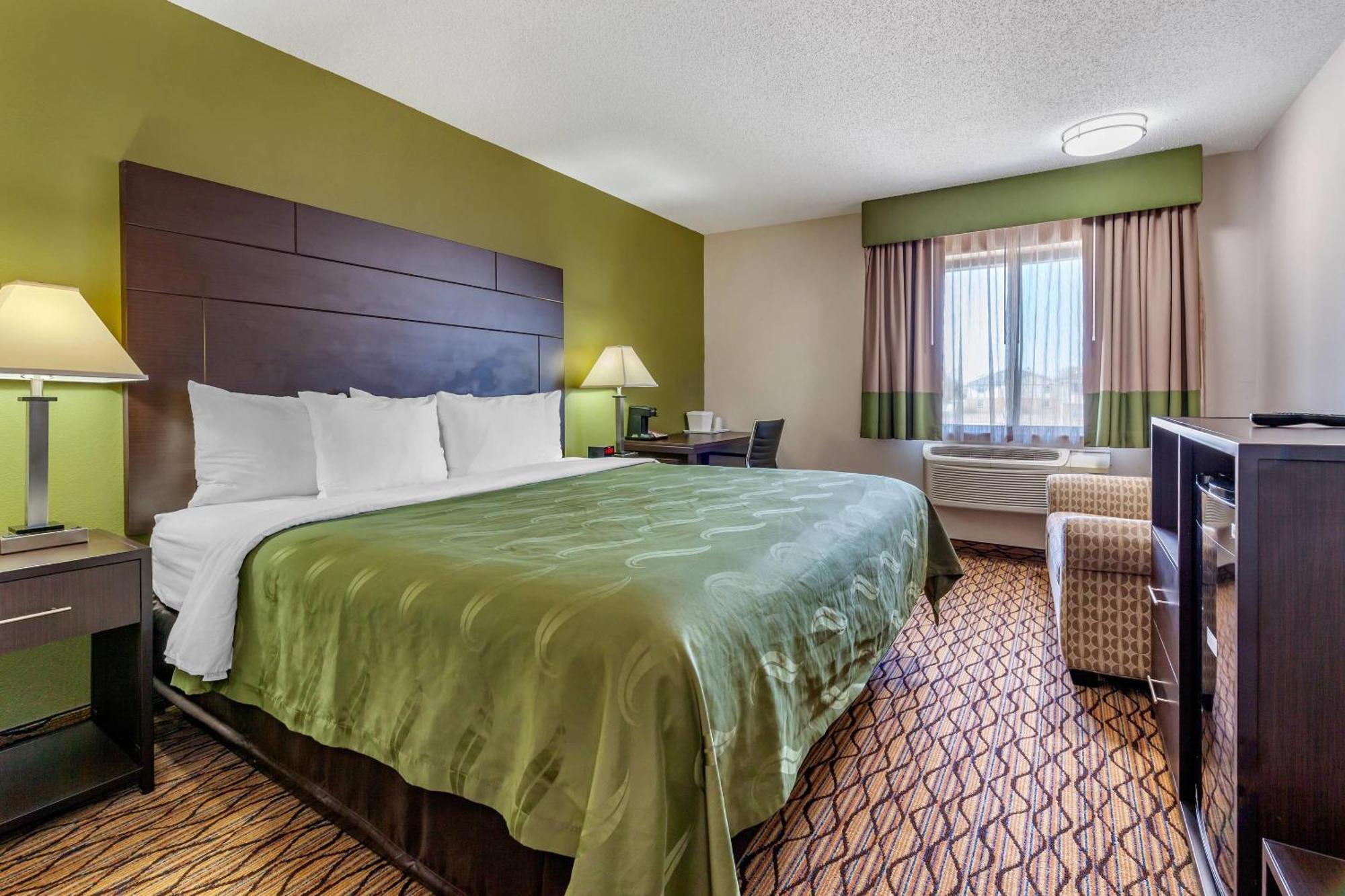 Quality Inn New London Экстерьер фото