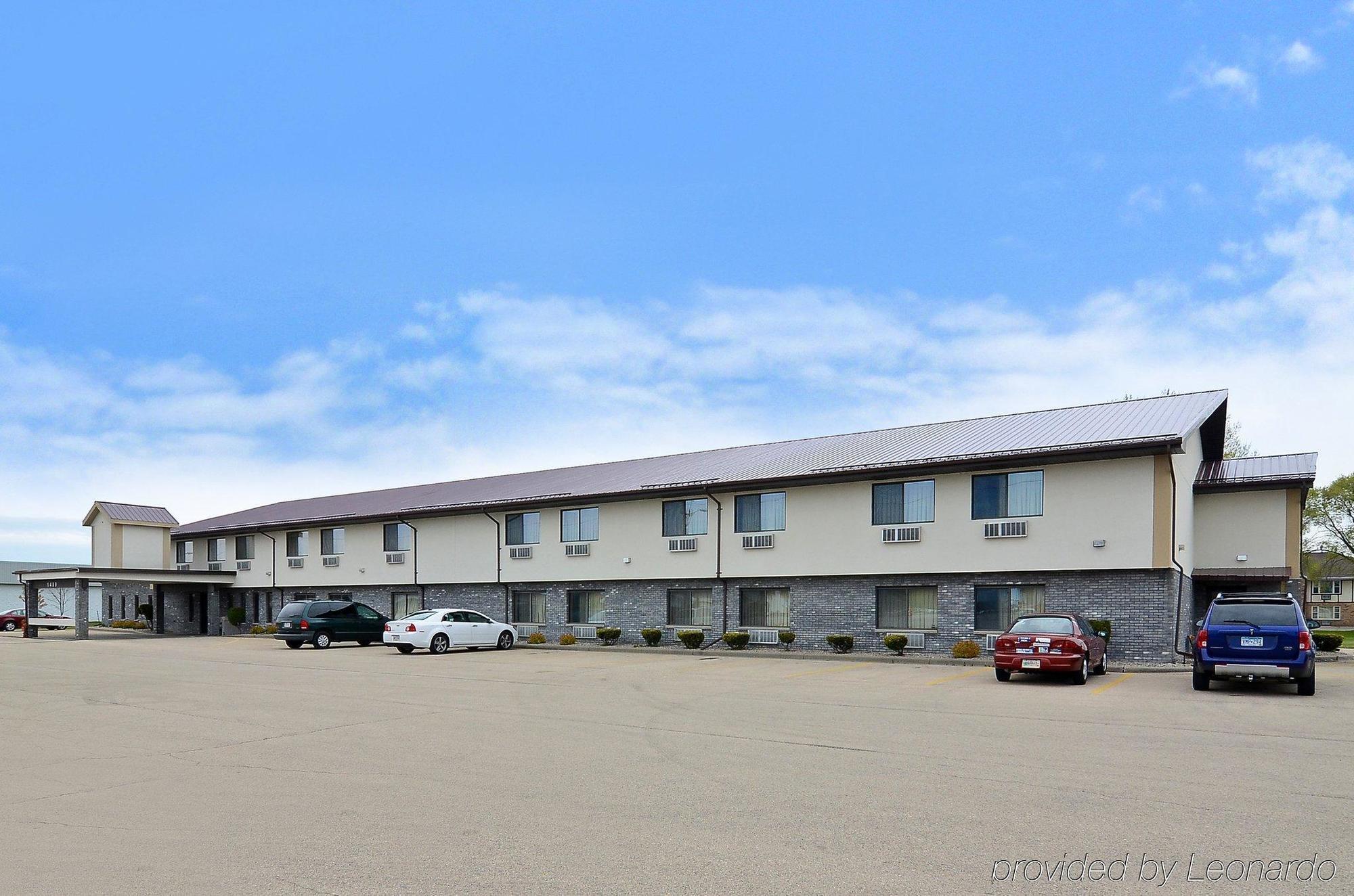 Quality Inn New London Экстерьер фото